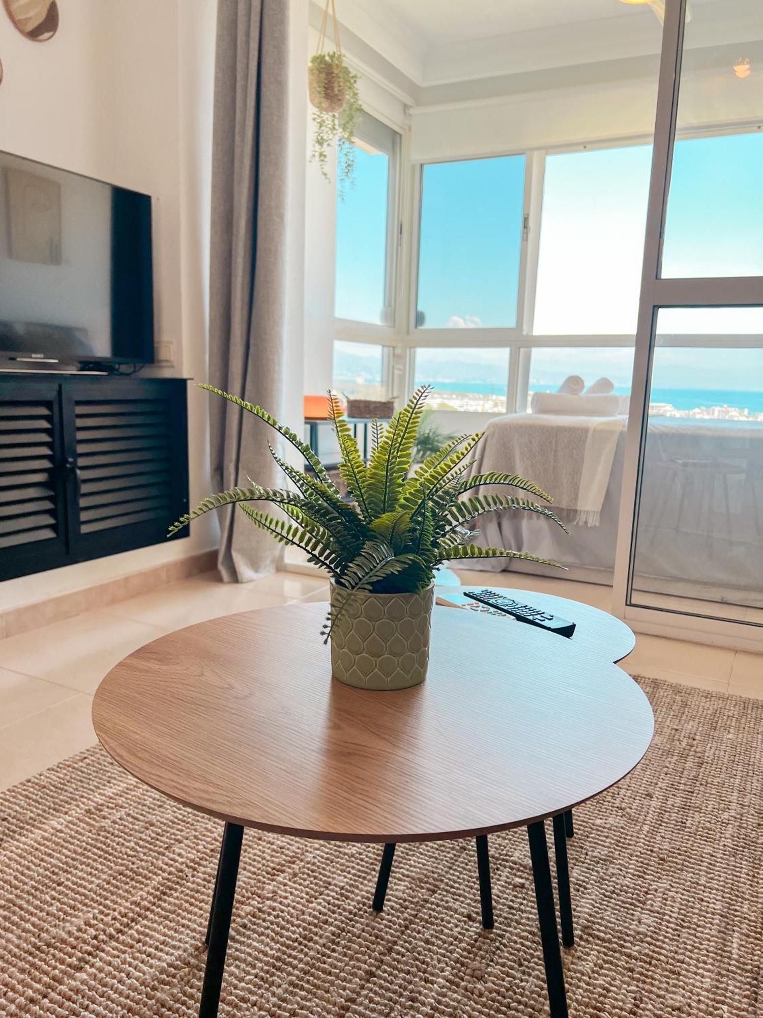 Appartamento Cozy Flat With Sea Views La Torre Torremolinos Esterno foto